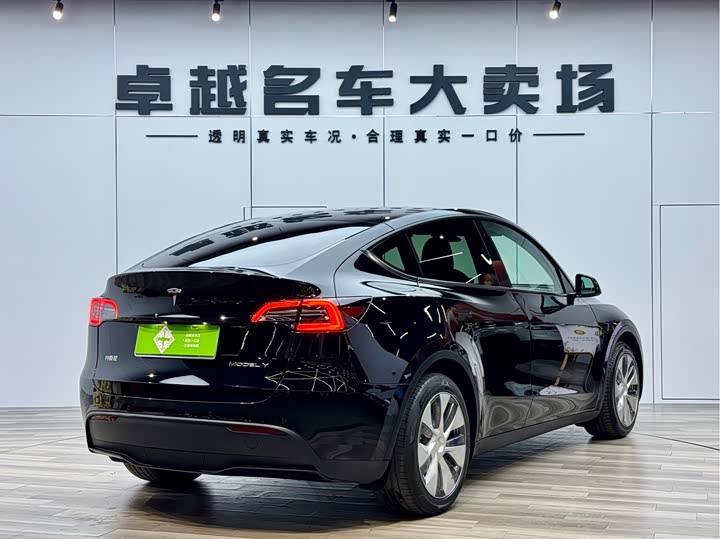 Фото 5 - Tesla Model Y