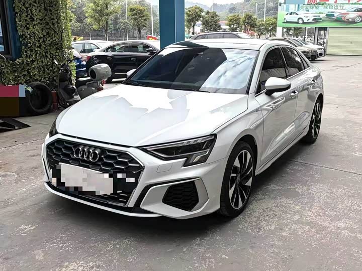 Фото 1 - Audi A3