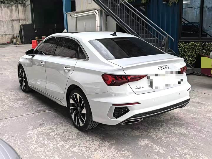 Фото 2 - Audi A3