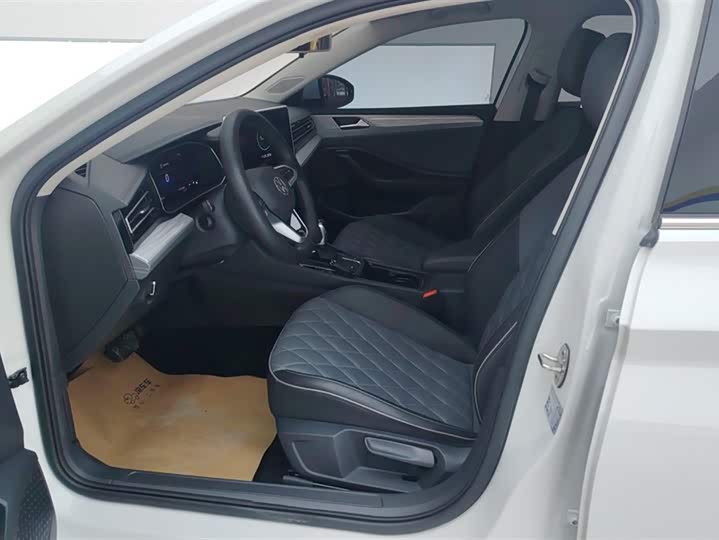 Фото 9 - Volkswagen Sagitar L