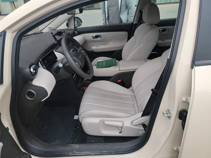 Фото 8 - GAC Aion UT