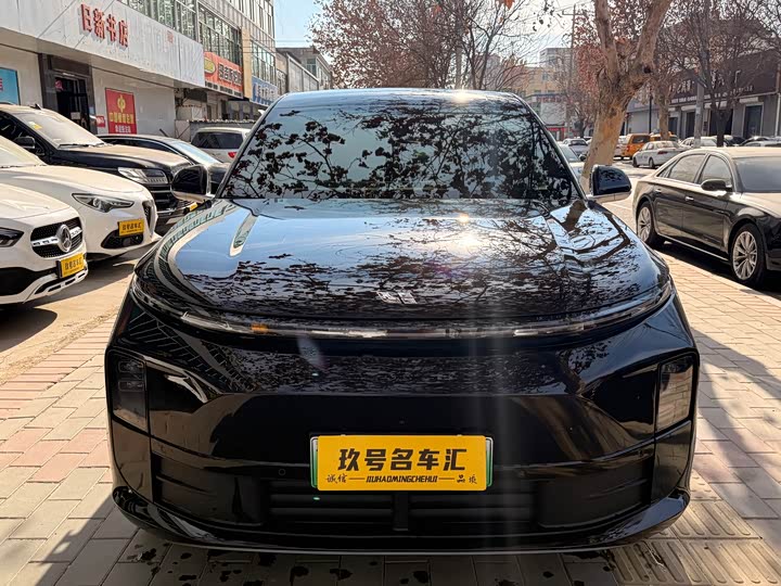 Фото 2 - LiXiang L6