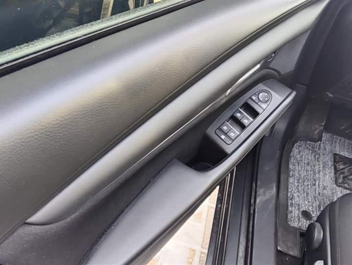 Фото 7 - Mazda 3 (Axela)