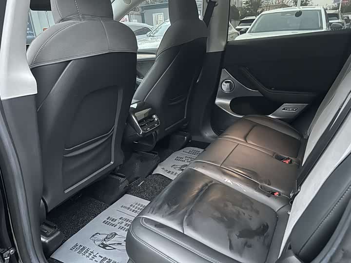 Фото 5 - Tesla Model Y