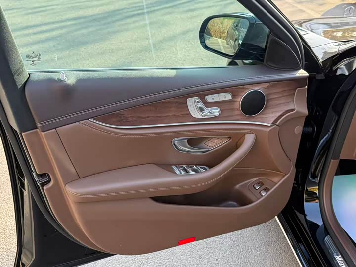 Фото 4 - Mercedes-Benz E-Class Hybrid