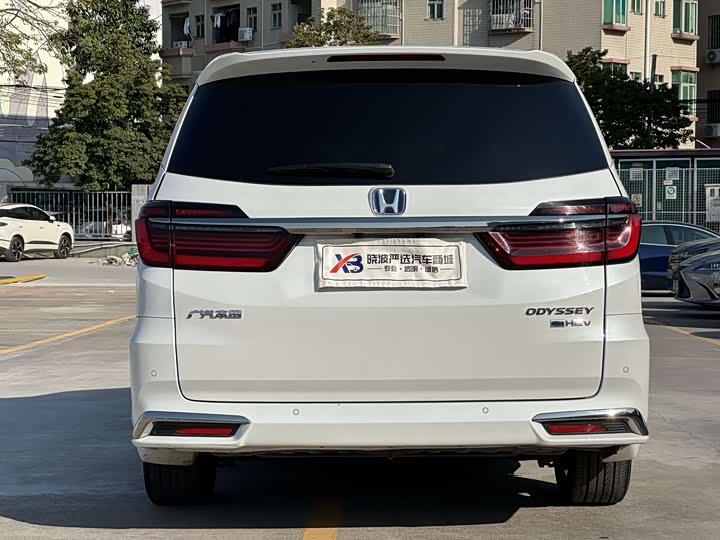 Фото 7 - Honda Odyssey