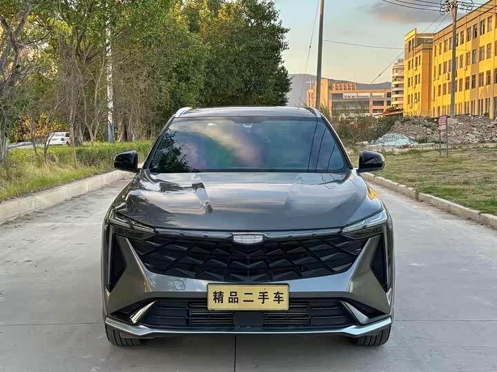 Фото 2 - Geely Atlas