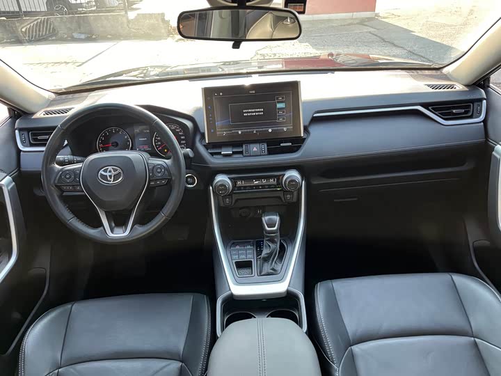 Фото 6 - Toyota Wildlander