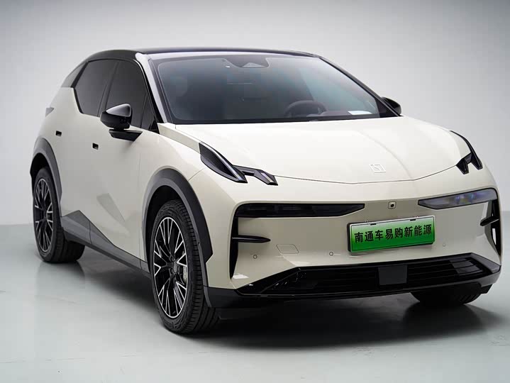 Фото 3 - Zeekr X