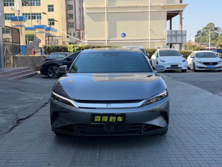 Фото 2 - BYD Han