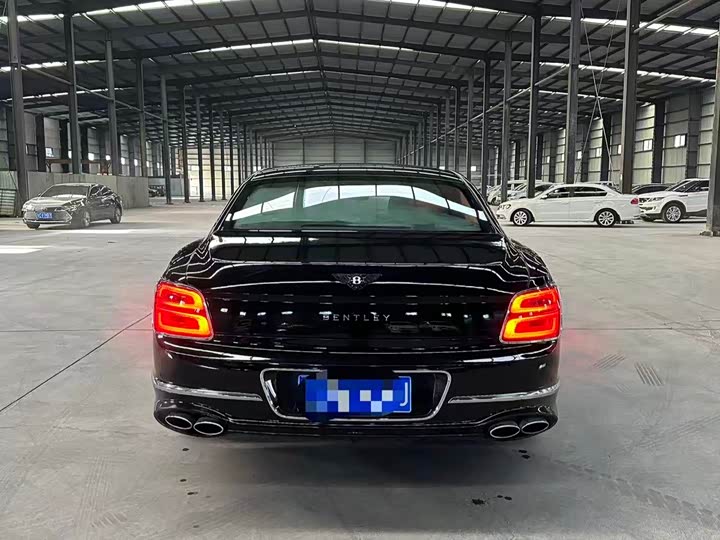 Фото 6 - Bentley Flying Spur