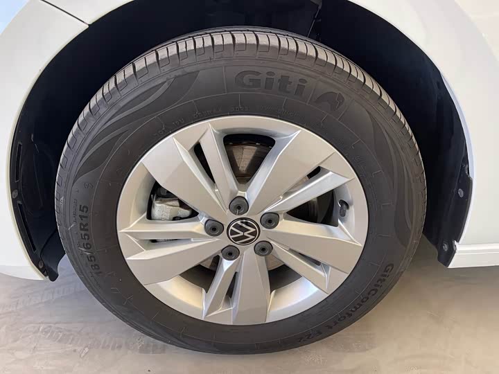 Фото 3 - Volkswagen Polo