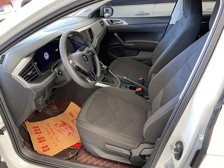 Фото 5 - Volkswagen Polo