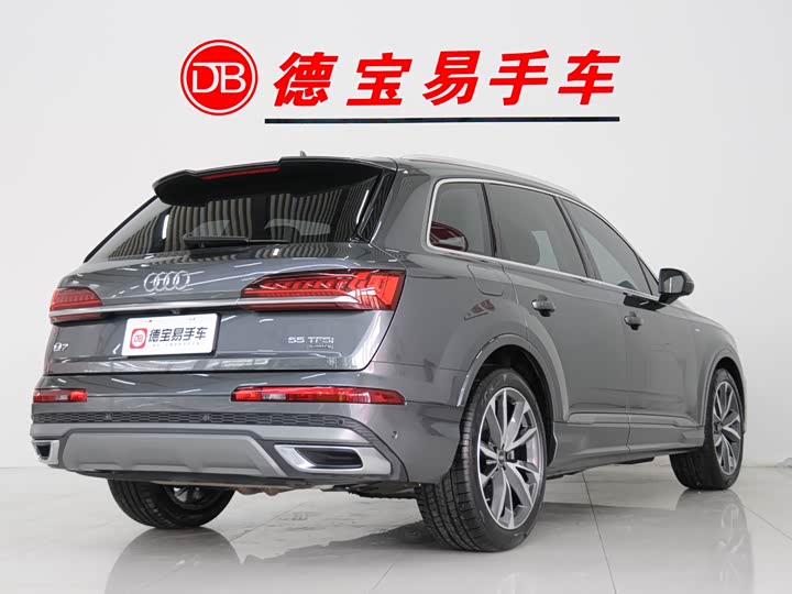 Фото 5 - Audi Q7