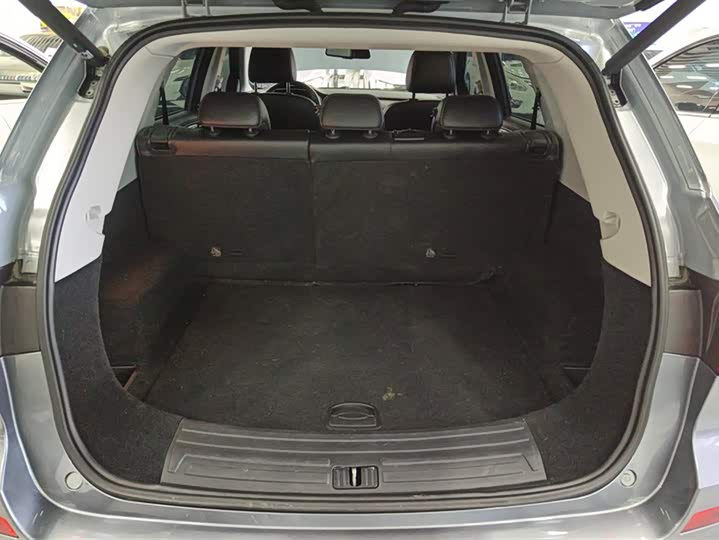 Фото 4 - Roewe RX5