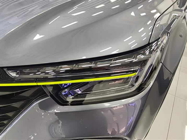 Фото 5 - Roewe RX5