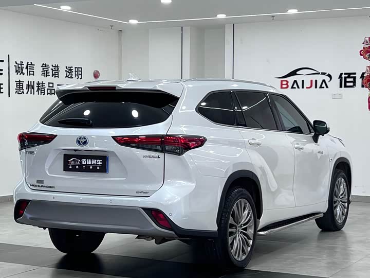 Фото 5 - Toyota Highlander