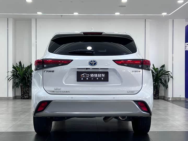 Фото 6 - Toyota Highlander