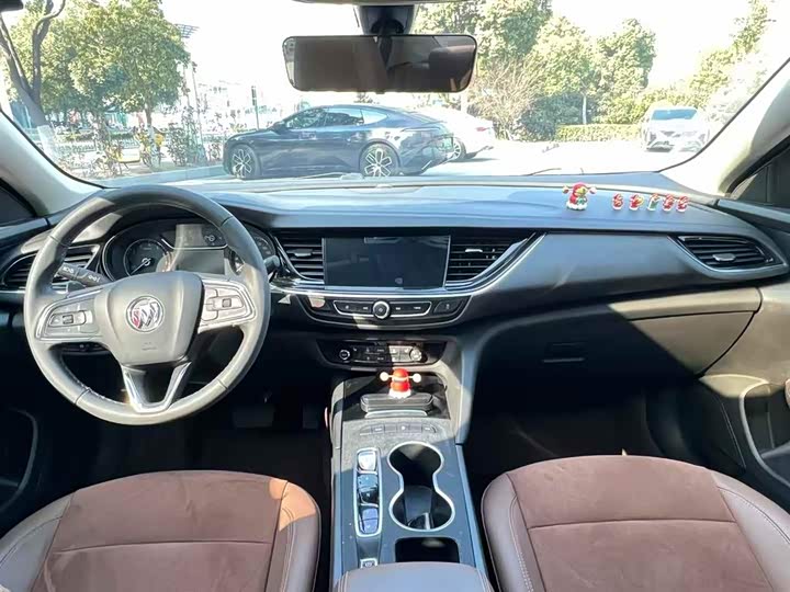 Фото 4 - Buick Regal