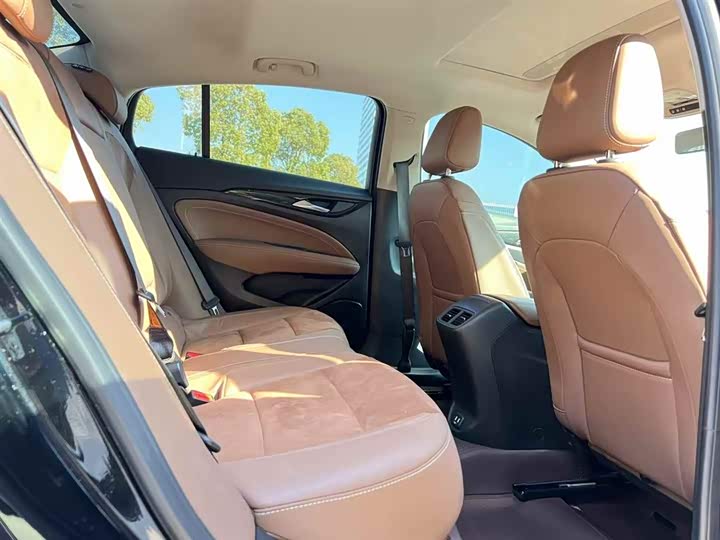 Фото 6 - Buick Regal