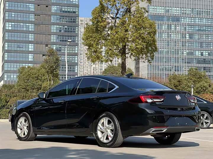 Фото 9 - Buick Regal