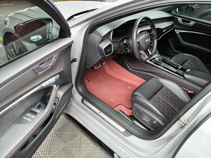 Фото 2 - Audi RS 6