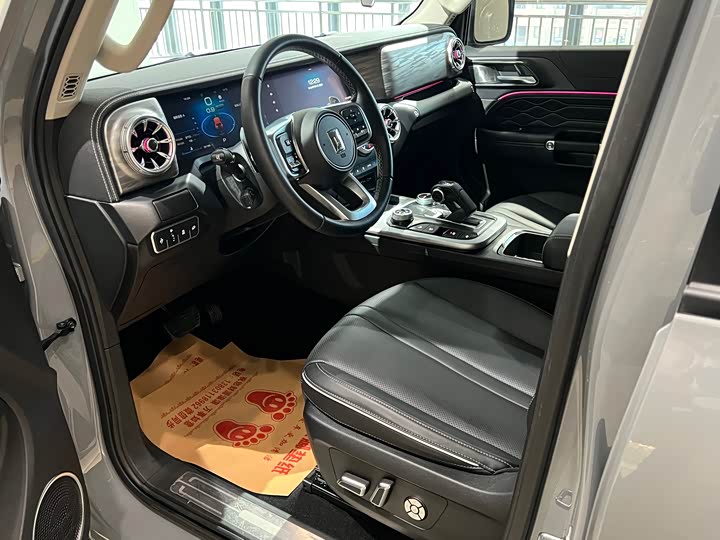 Фото 8 - Tank 300