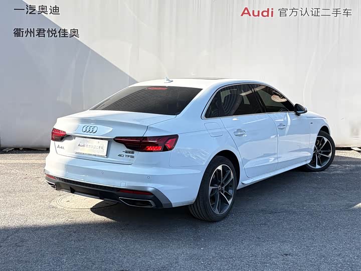 Фото 3 - Audi A4L