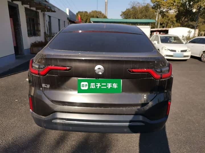 Фото 6 - Nio EC6