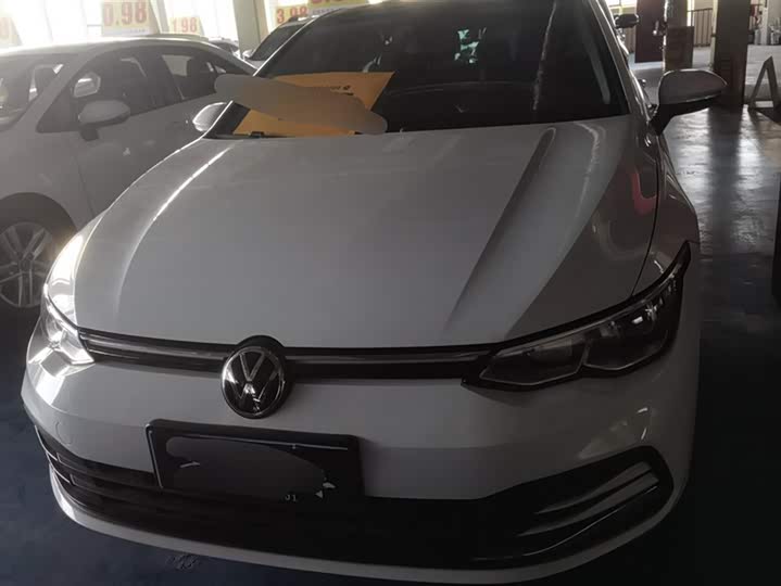 Фото 2 - Volkswagen Golf