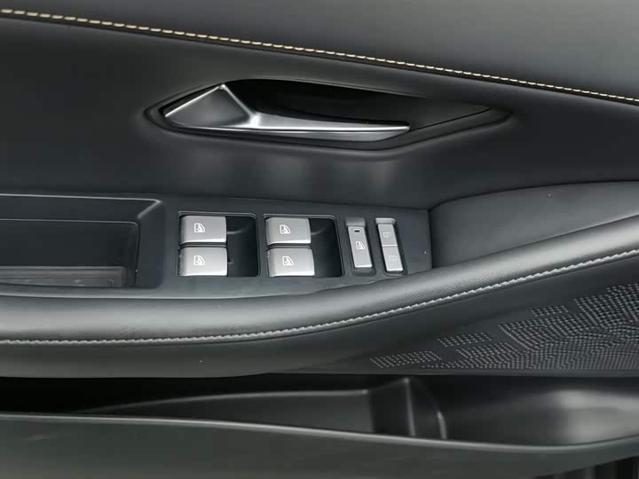 Фото 9 - Changan Deepal SL03