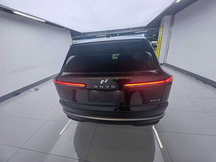 Фото 2 - Nio Onvo L90