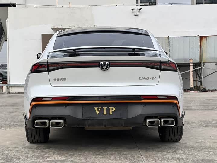 Фото 5 - Changan UNI-V