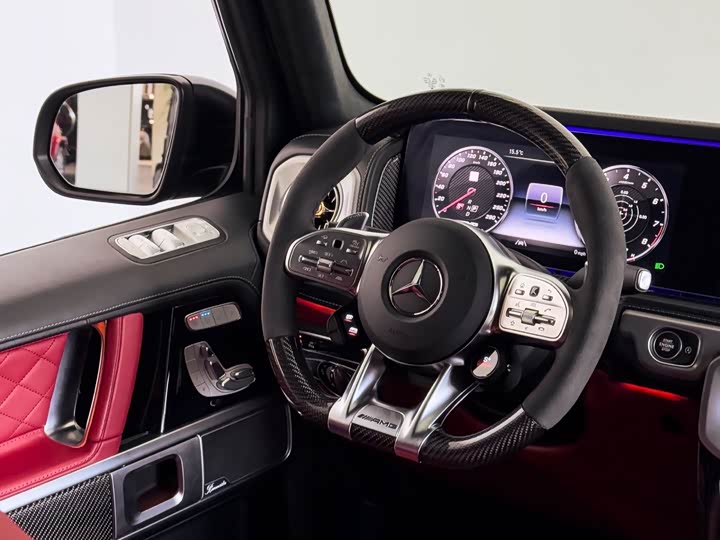 Фото 8 - Mercedes-Benz G-Class AMG