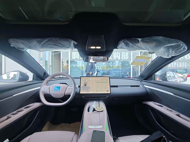 Фото 5 - XPeng Mona M03