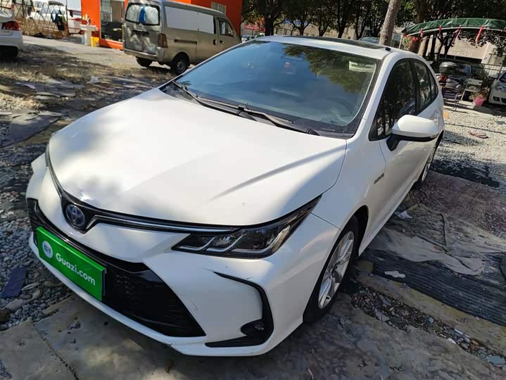 Фото 1 - Toyota Corolla