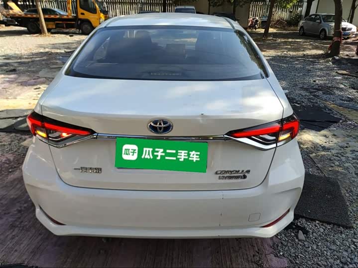 Фото 6 - Toyota Corolla