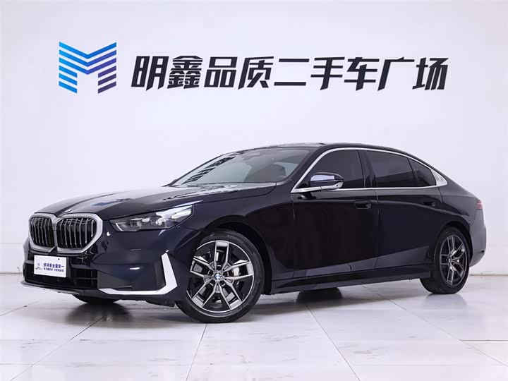 Фото 2 - BMW 5 Series