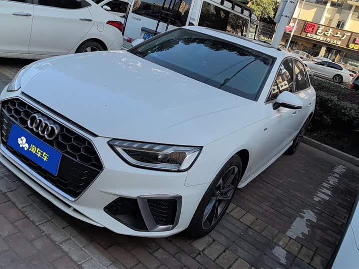 Фото 1 - Audi A4L