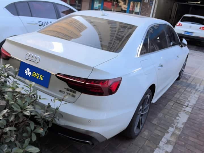 Фото 3 - Audi A4L