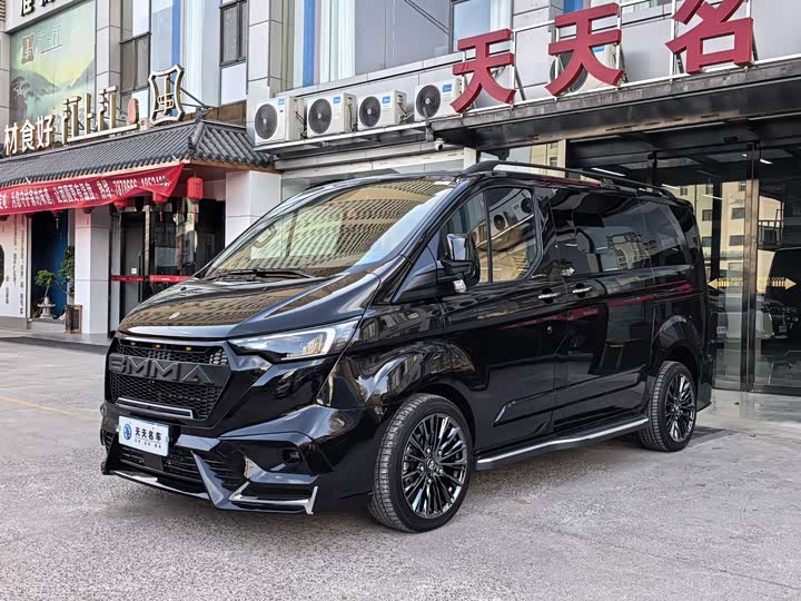 Фото 1 - Ford Tourneo