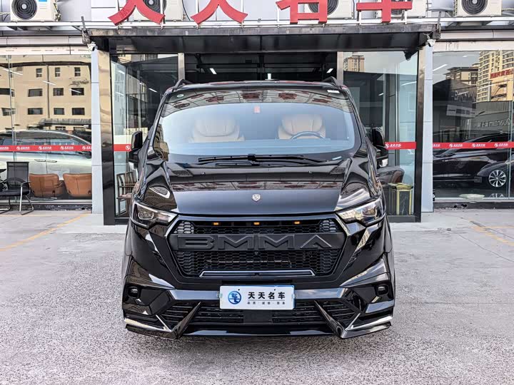 Фото 2 - Ford Tourneo