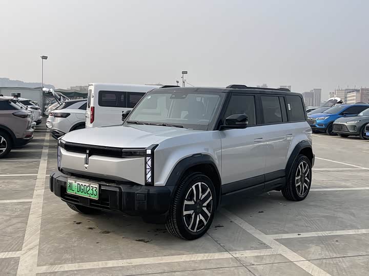 Фото 1 - Chery iCar 03