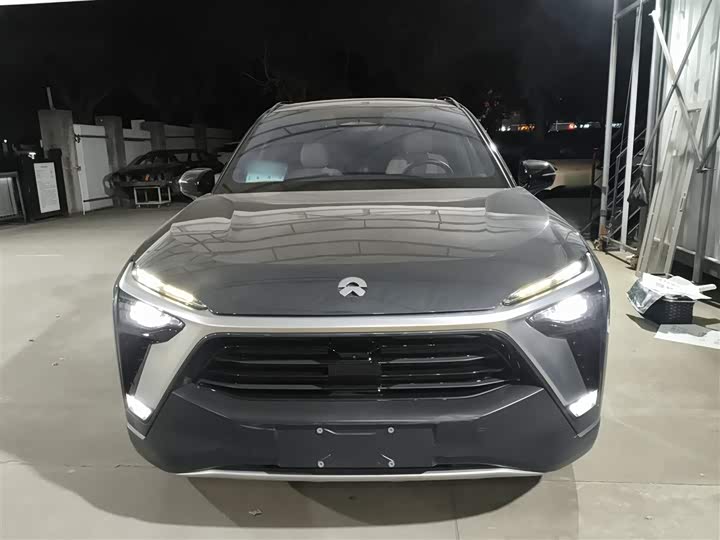 Фото 3 - Nio ES8