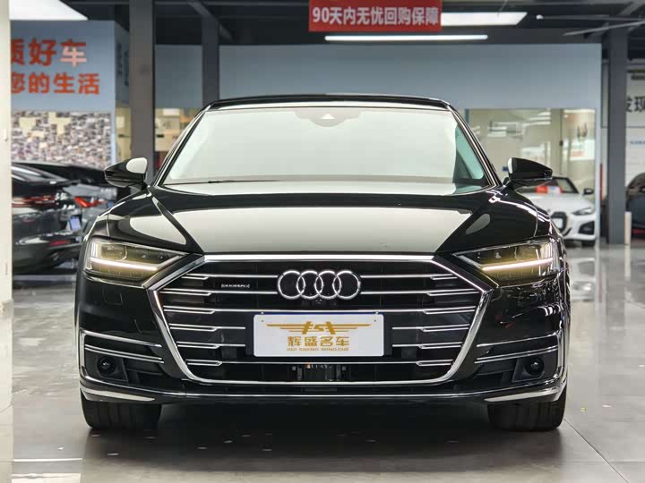 Фото 3 - Audi A8