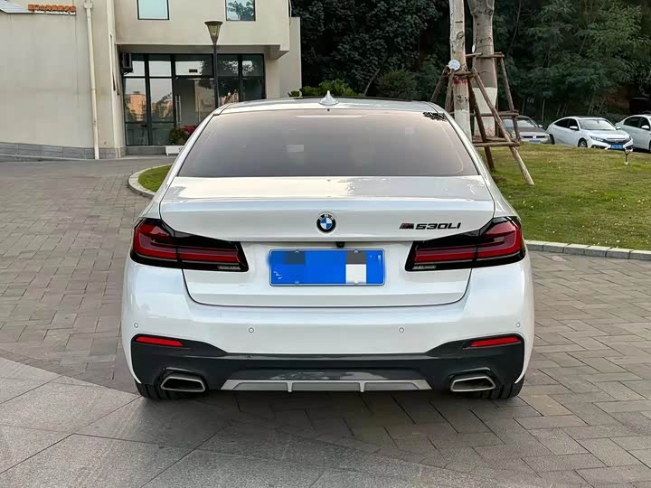 Фото 8 - BMW 5 Series