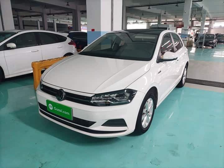 Фото 2 - Volkswagen Polo