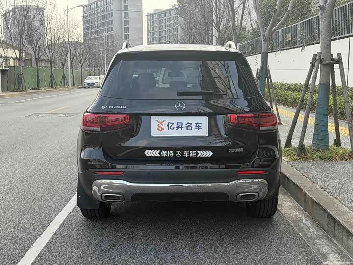 Фото 4 - Mercedes-Benz GLB-Class