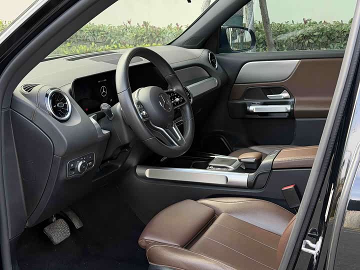 Фото 6 - Mercedes-Benz GLB-Class