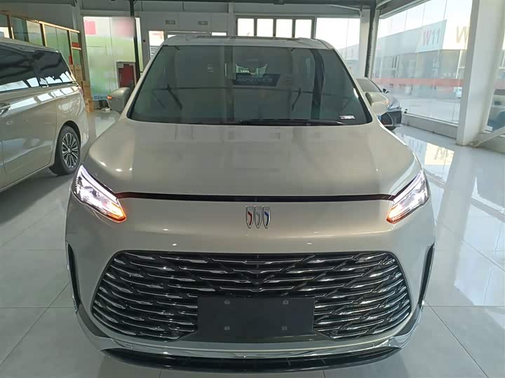 Фото 3 - Buick GL8 Hybrid